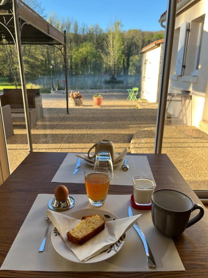 Le Domaine De L'Etang De Sandanet Acomodação com café da manhã Issac Exterior foto